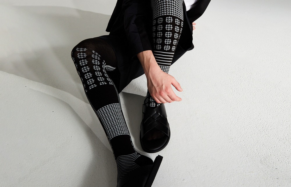 Houndstooth Tights — Black & White, Made in Japan product image