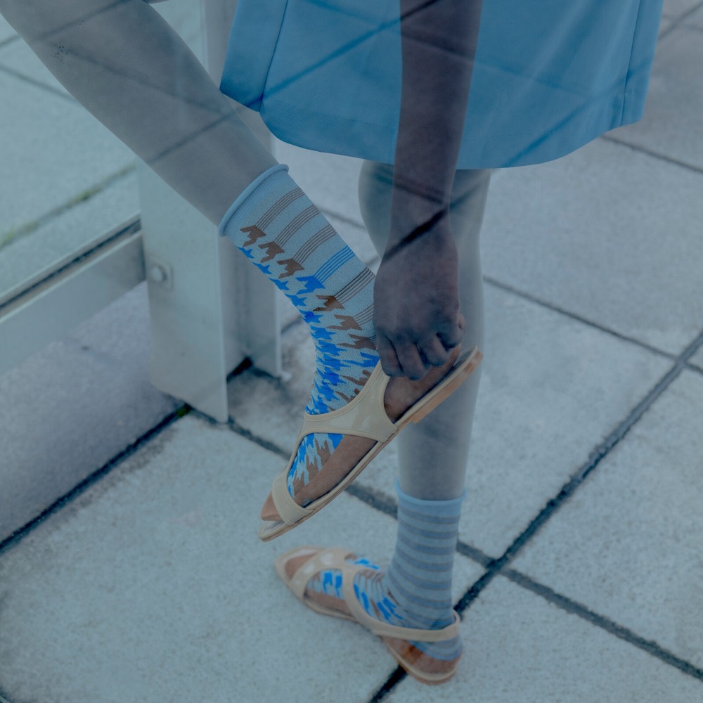 Houndstooth Glitter Crew Socks — Blue & Brown, Japan product image